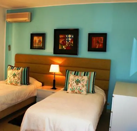 Villa Sleeps 6 Pool Air Con Wifi